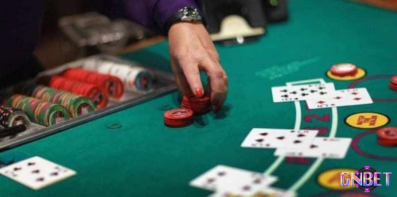 Luật bài baccarat - Luật chia bài Baccarat khi chơi